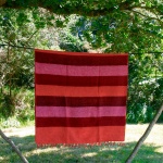Tibetaanse deken, rood/donker rood gestreept